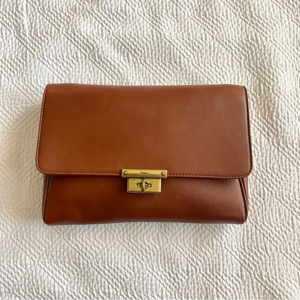 Fossil clutch/wristlet